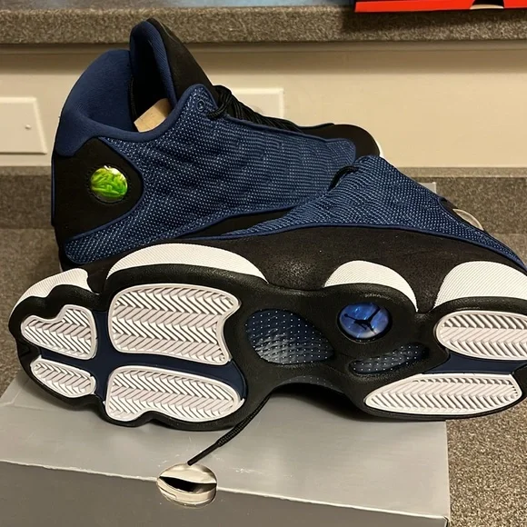 Air Jordan 13 RETRO (Black/Navy) Size 11.5 (brand new with box)